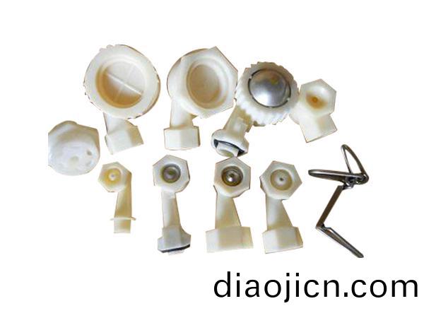 尼(ni)龍(long)柺角(jiao)噴(pen)嘴(zui)應(ying)用(yong)